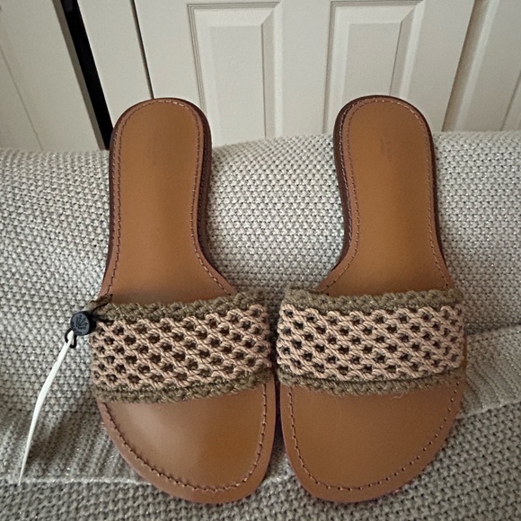 Really sharp Rag and Bone slides - Picture 2 of 2